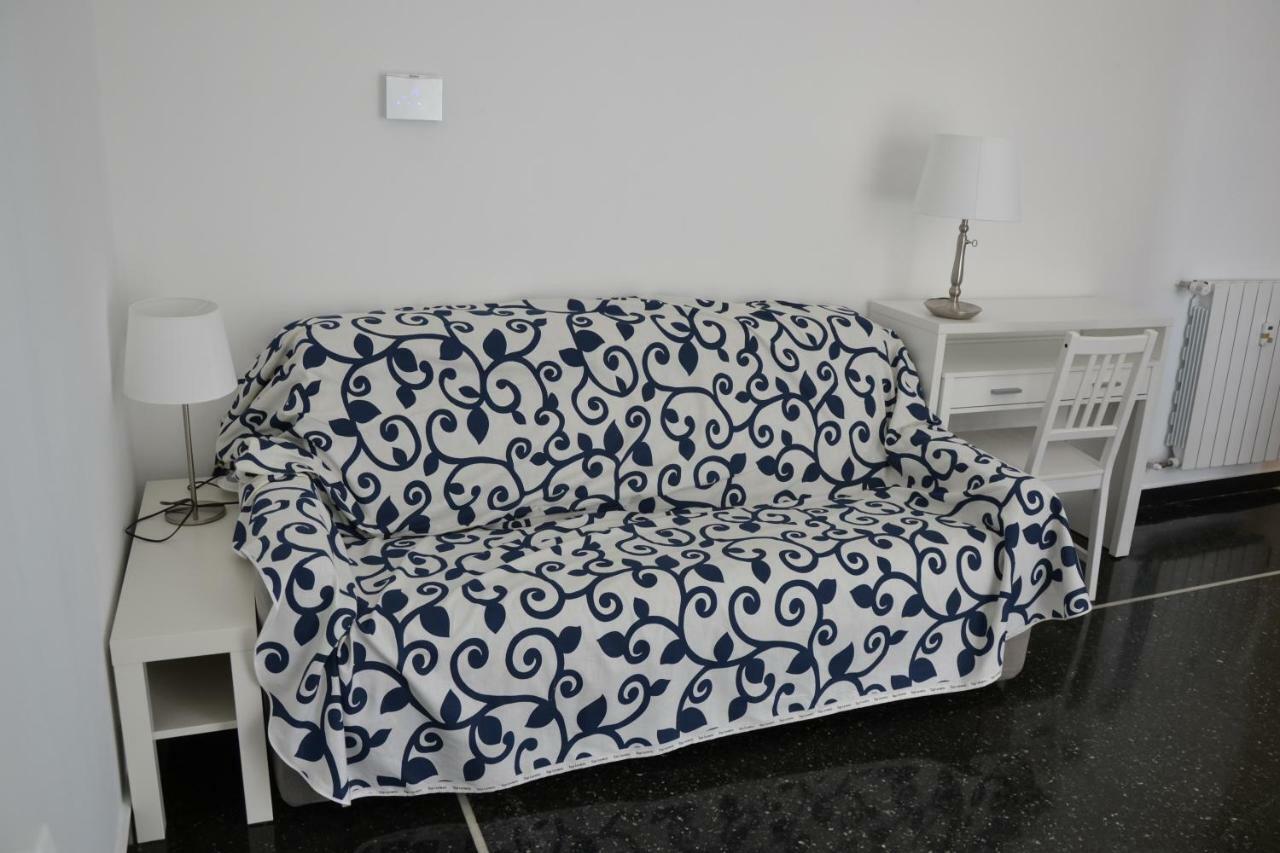 Il Nido Di Quarto Con Park Auto Macchine Piccole Segmento B Génova Exterior foto